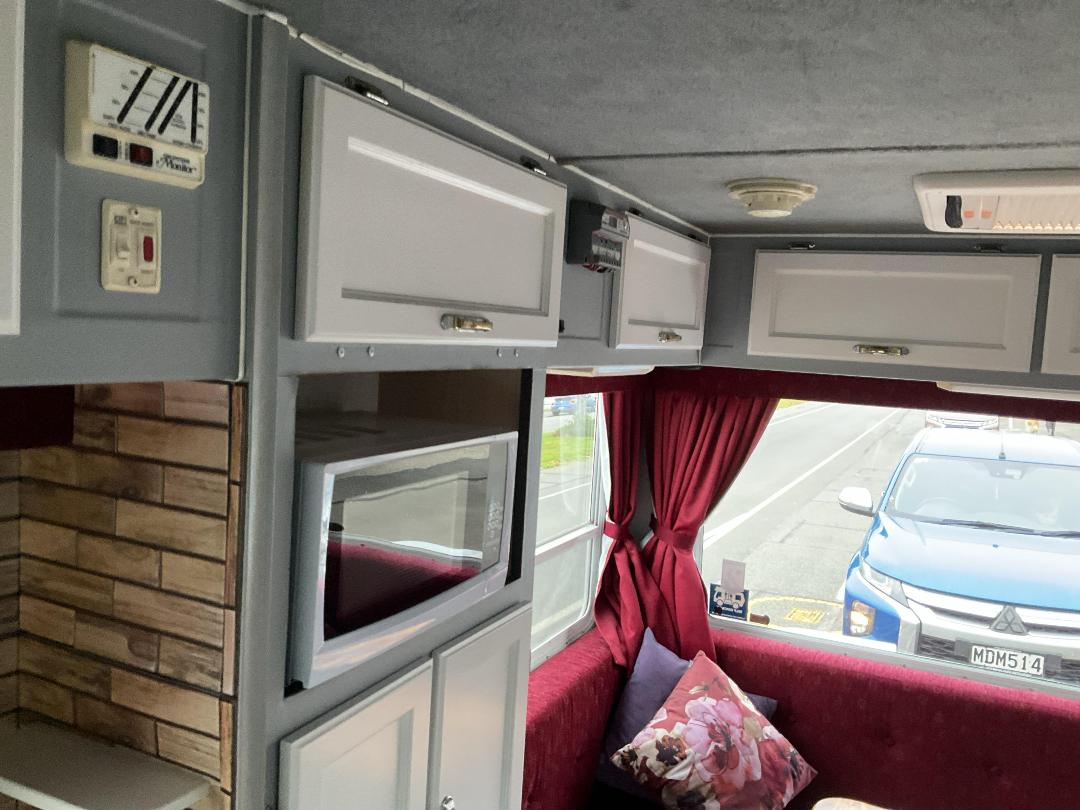 Photo '22' of Mercedes-Benz Sprinter 308CDI 3550 Chassis Motorhome