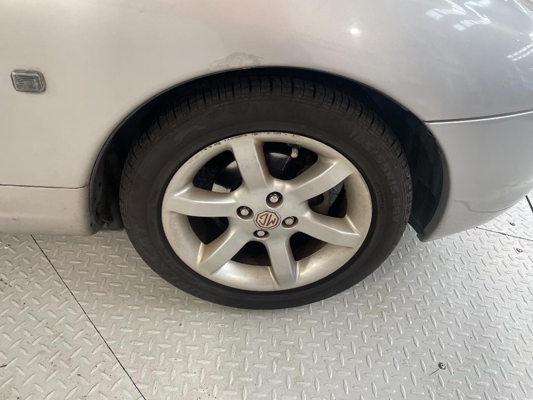 Photo '9' of MG MGF 1.8I Photo '9' of MG MGF 1.8I