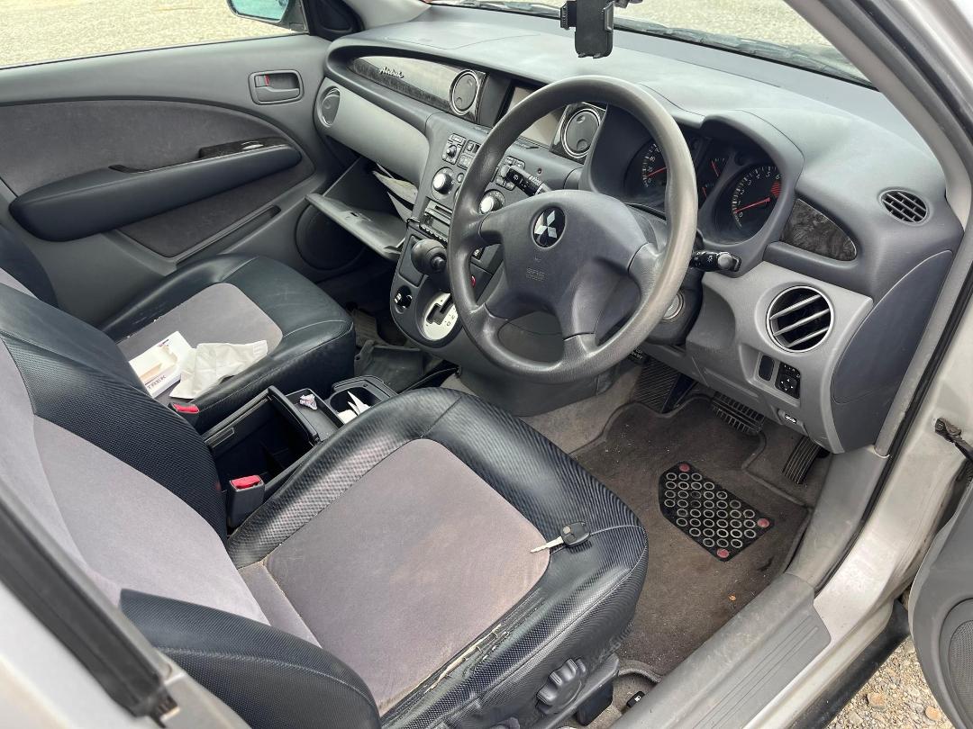 Photo '10' of Mitsubishi Airtrek