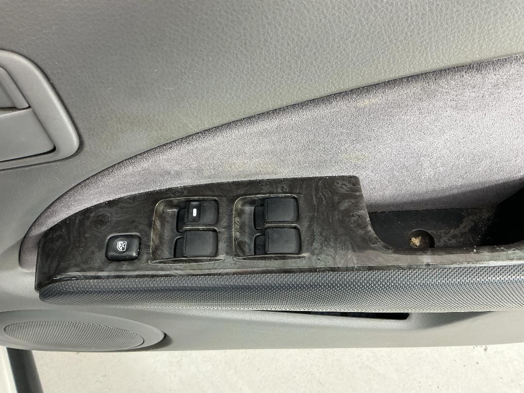 Photo '21' of Mitsubishi Airtrek Photo '21' of Mitsubishi Airtrek