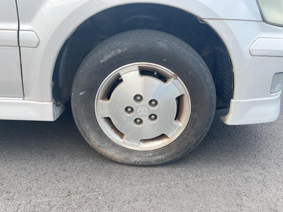 Photo '7' of Mitsubishi Chariot Grandis