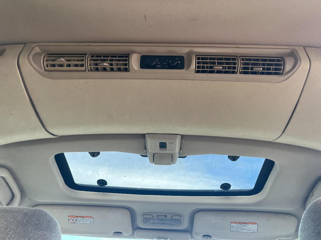 Photo '15' of Mitsubishi Chariot Grandis