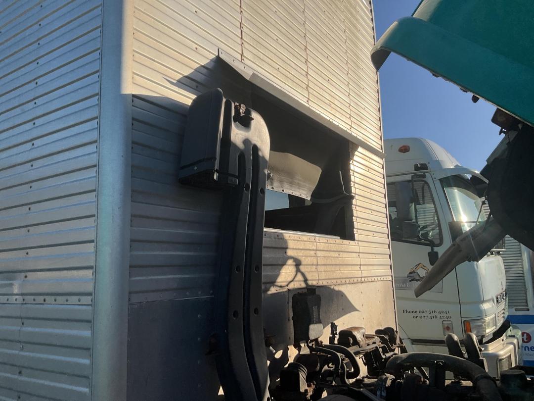 Photo '12' of Mitsubishi Fighter FU255R2 Motorhome Photo '12' of Mitsubishi Fighter FU255R2 Motorhome