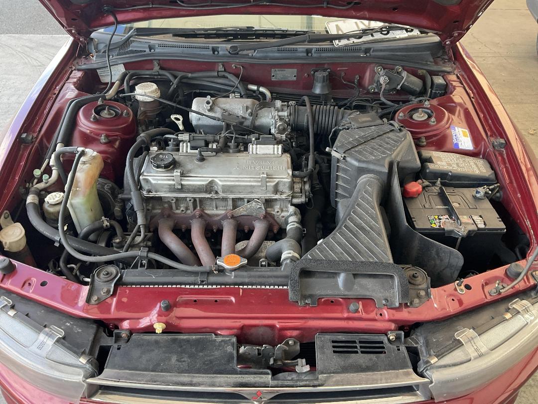 Photo '16' of Mitsubishi Galant GLS