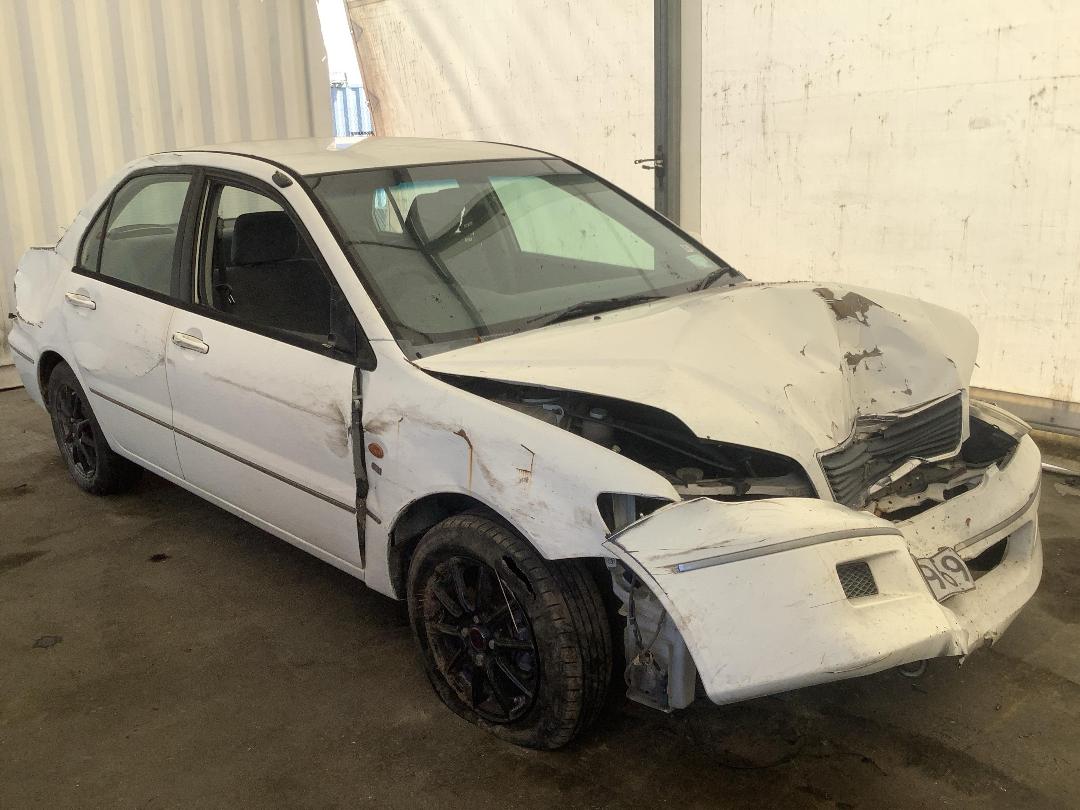 Photo '3' of Mitsubishi Lancer