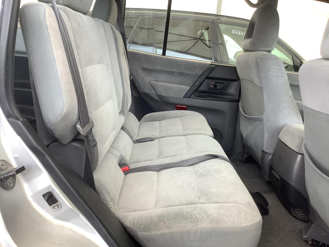 Photo '11' of Mitsubishi Pajero LWB GLS Photo '11' of Mitsubishi Pajero LWB GLS