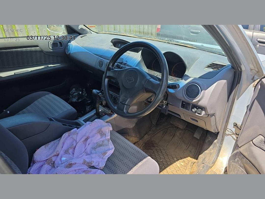 Photo '9' of Nissan Avenir Photo '9' of Nissan Avenir