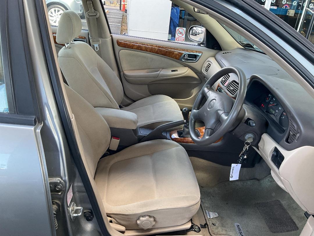 Photo '14' of Nissan Bluebird Sylphy