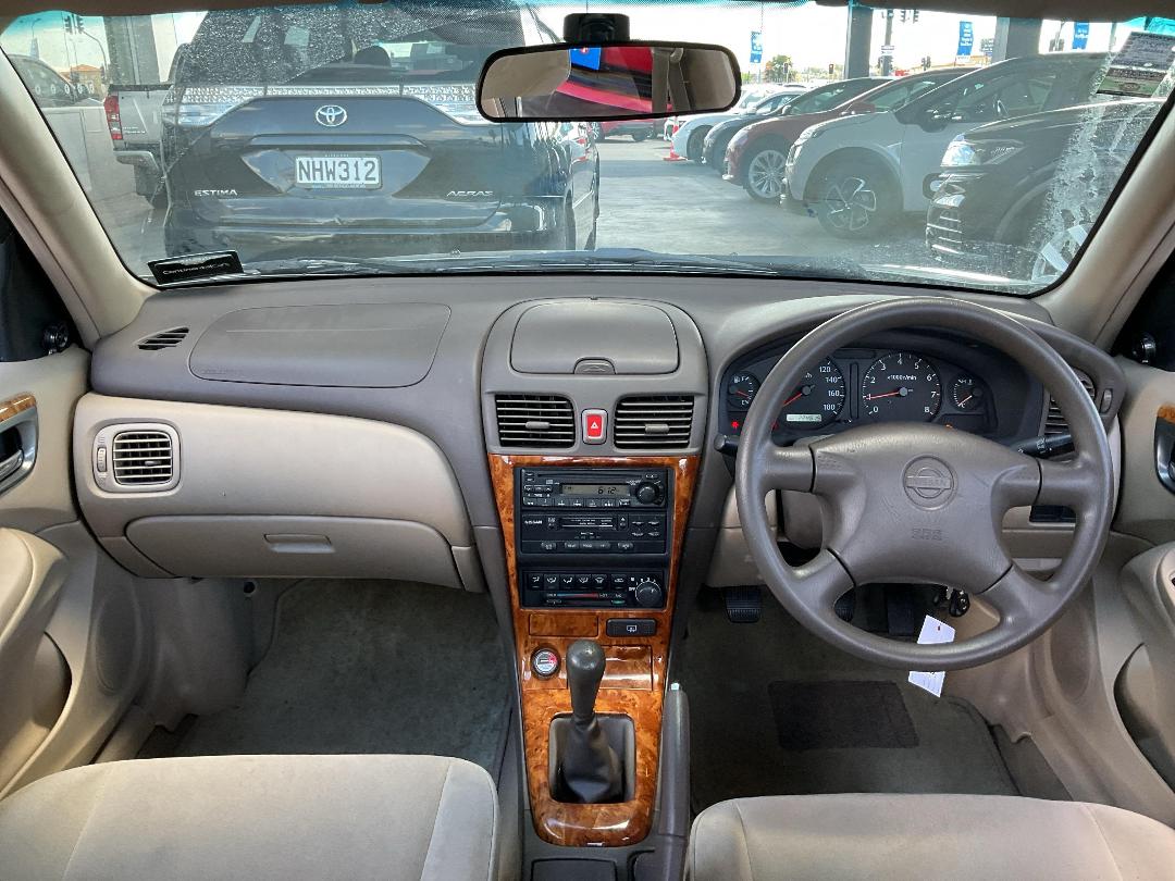 Photo '19' of Nissan Bluebird Sylphy