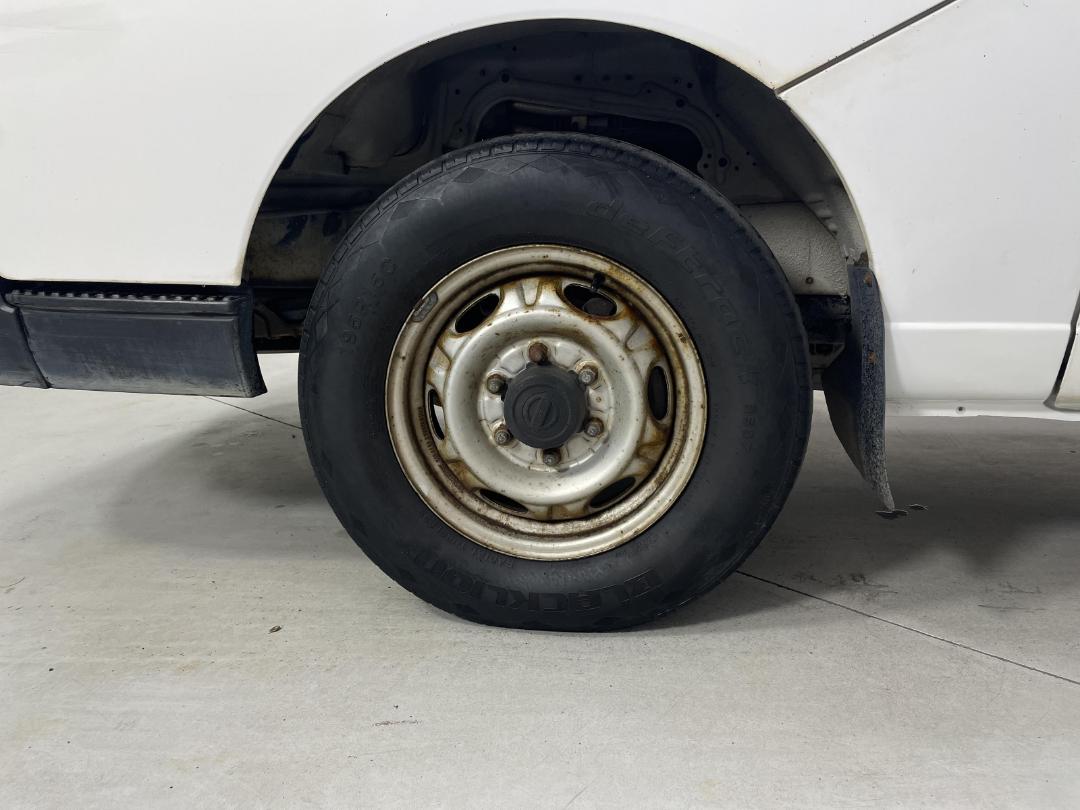 Photo '10' of Nissan Caravan Photo '10' of Nissan Caravan