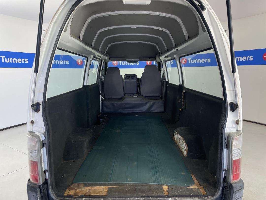 Photo '14' of Nissan Caravan Photo '14' of Nissan Caravan