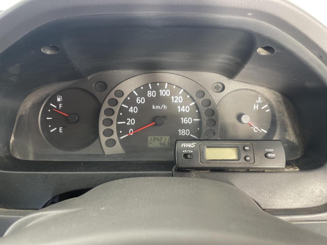 Photo '20' of Nissan Caravan Photo '20' of Nissan Caravan