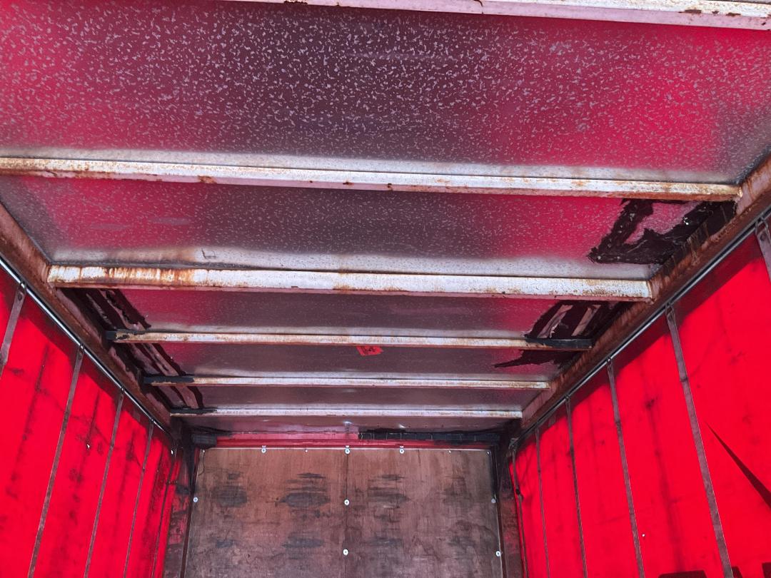 Photo '11' of Nissan Diesel CG 400EE Curtainsider