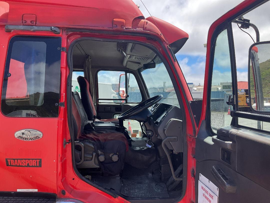 Photo '17' of Nissan Diesel CG 400EE Curtainsider