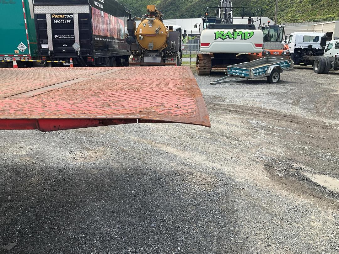 Photo '15' of Nissan Diesel CG 400EE Curtainsider