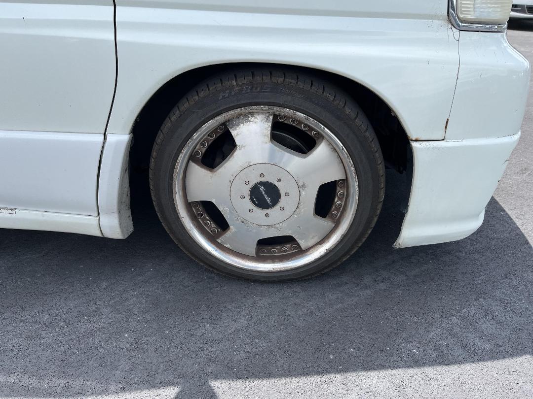 Photo '9' of Nissan Elgrand