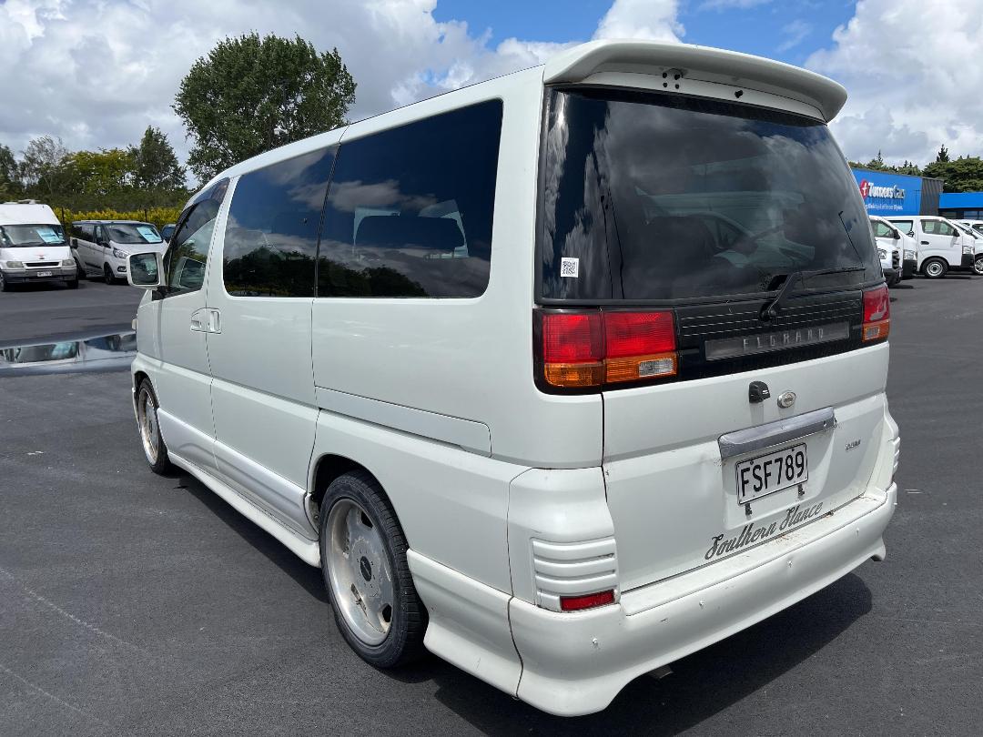 Photo '5' of Nissan Elgrand