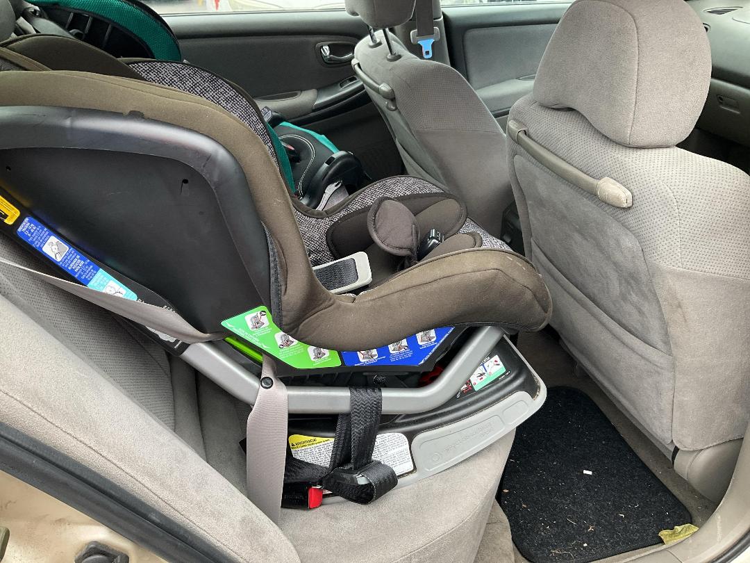 Photo '7' of Nissan Maxima SI