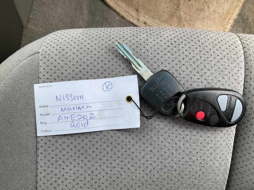 Photo '9' of Nissan Maxima SI