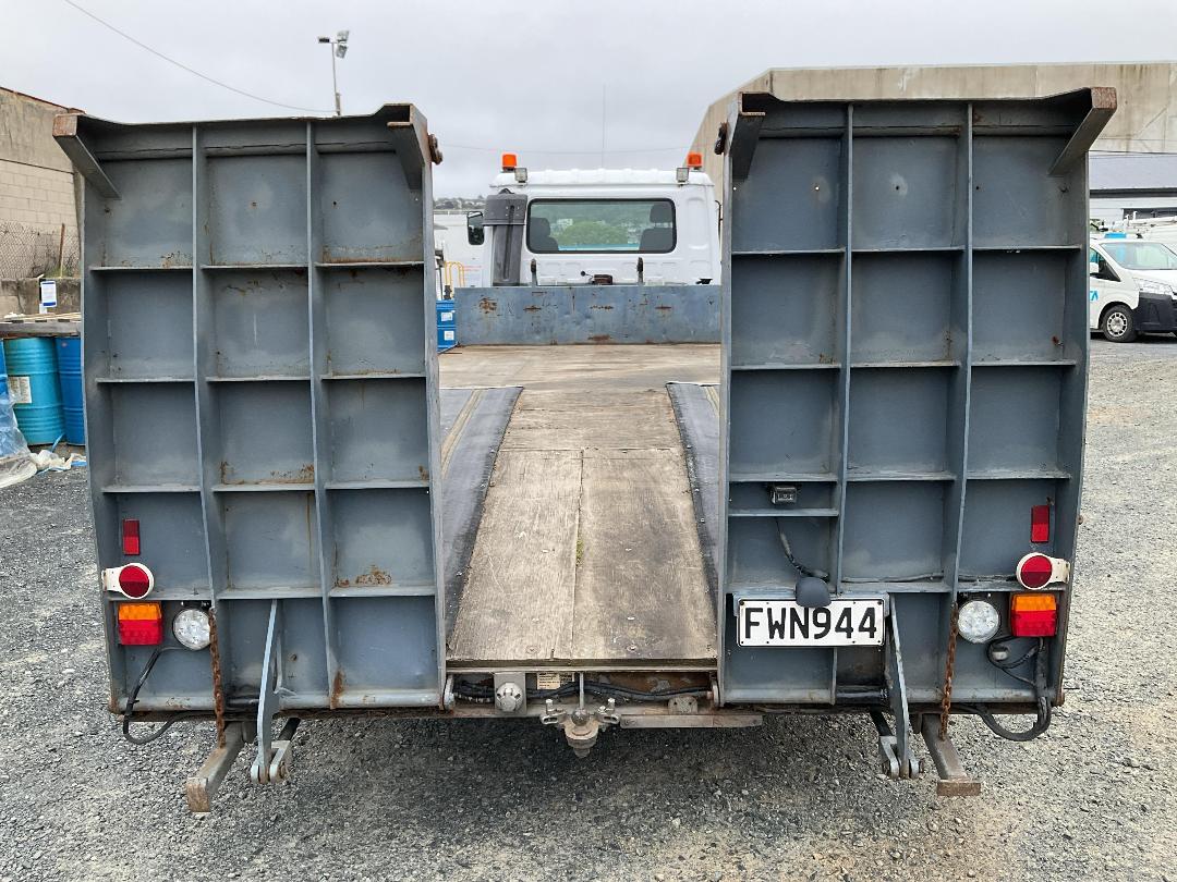 Photo '5' of Nissan MK205 Silver Bullet FLAT DECK Transporter