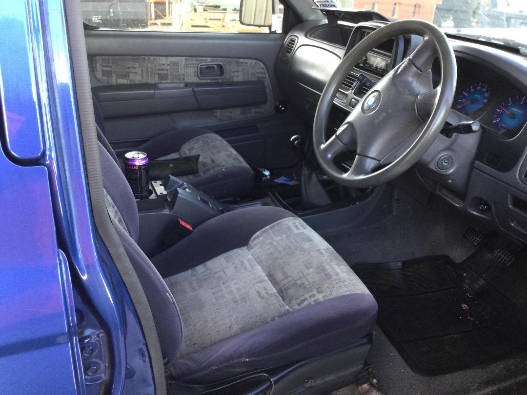 Photo '11' of Nissan Navara D/Cabws Vent