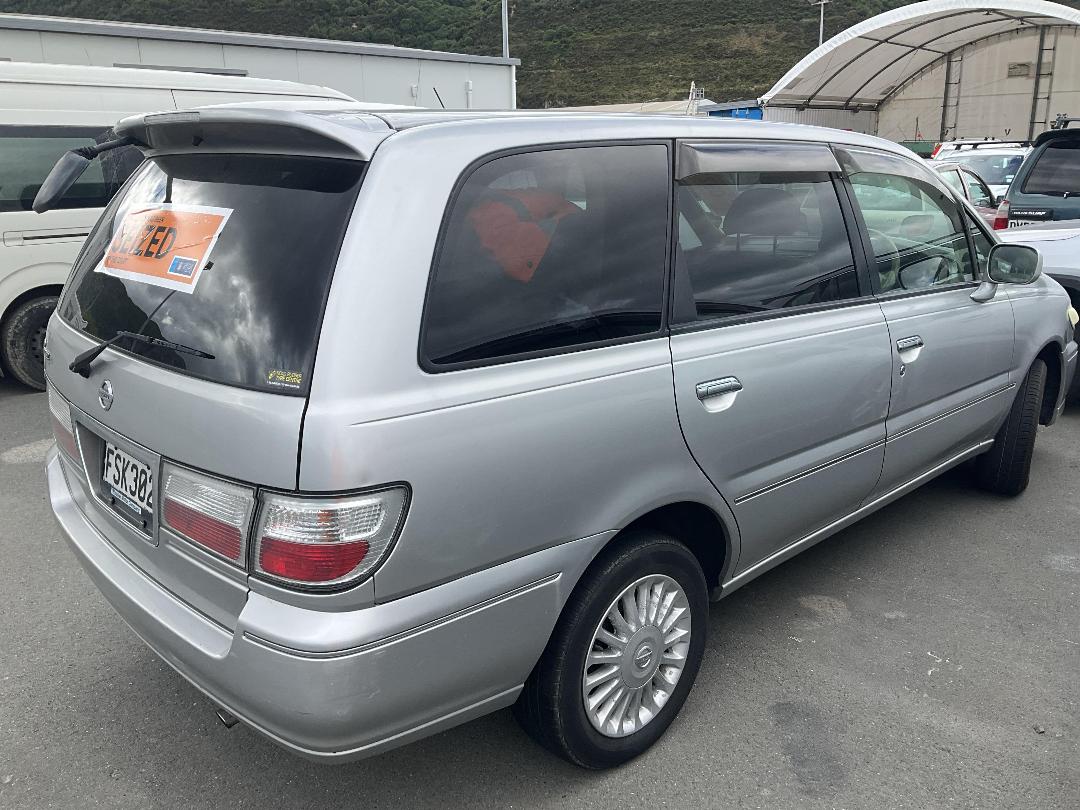 Photo '5' of Nissan Presage