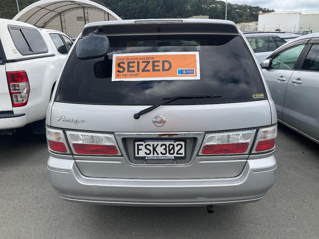 Photo '4' of Nissan Presage