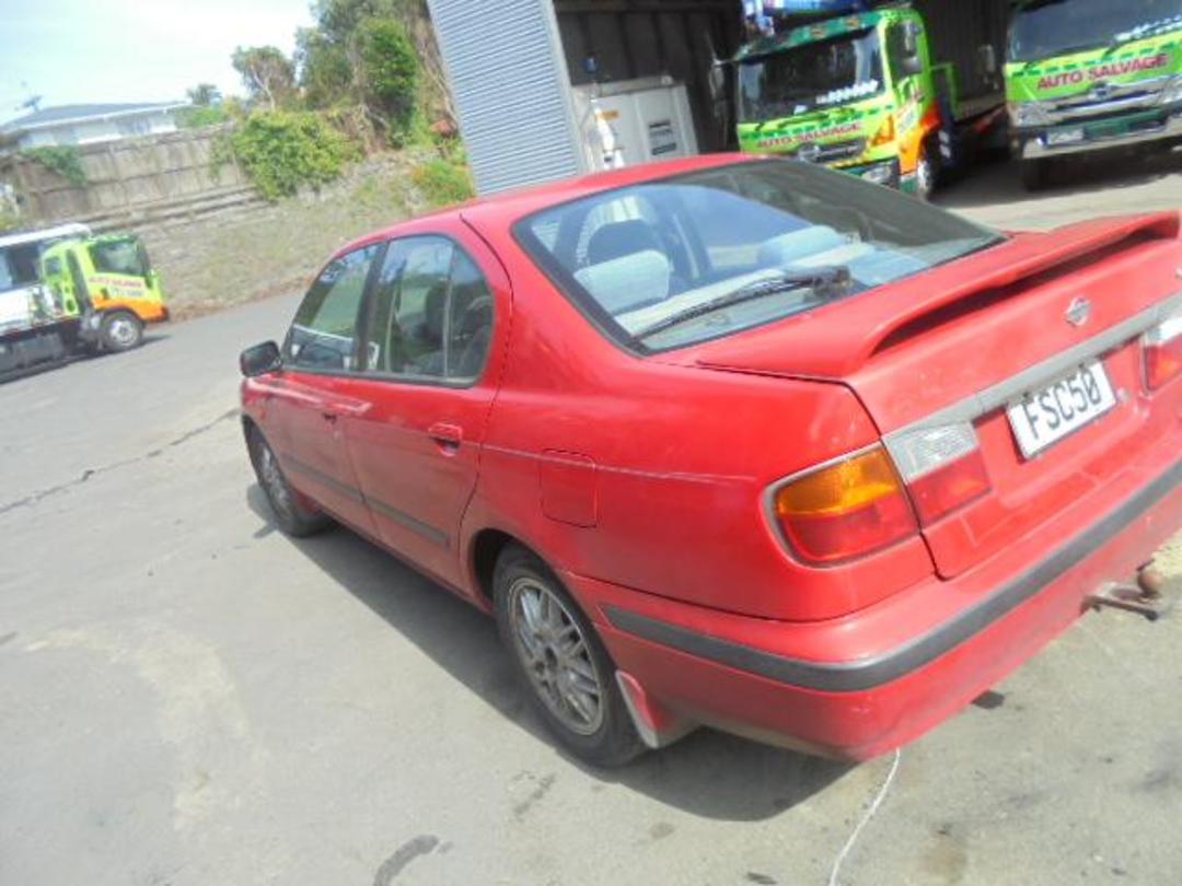 Photo '4' of Nissan Primera GXE Photo '4' of Nissan Primera GXE
