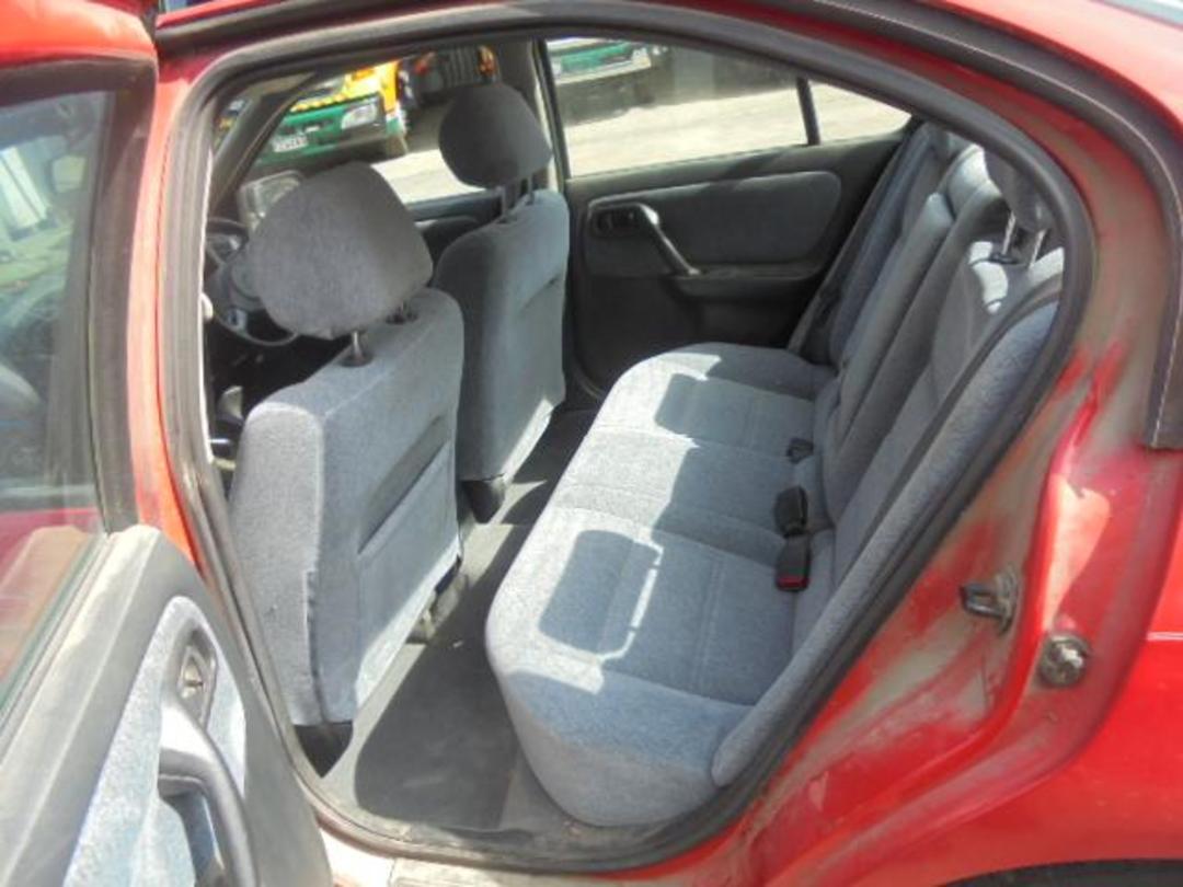 Photo '11' of Nissan Primera GXE Photo '11' of Nissan Primera GXE