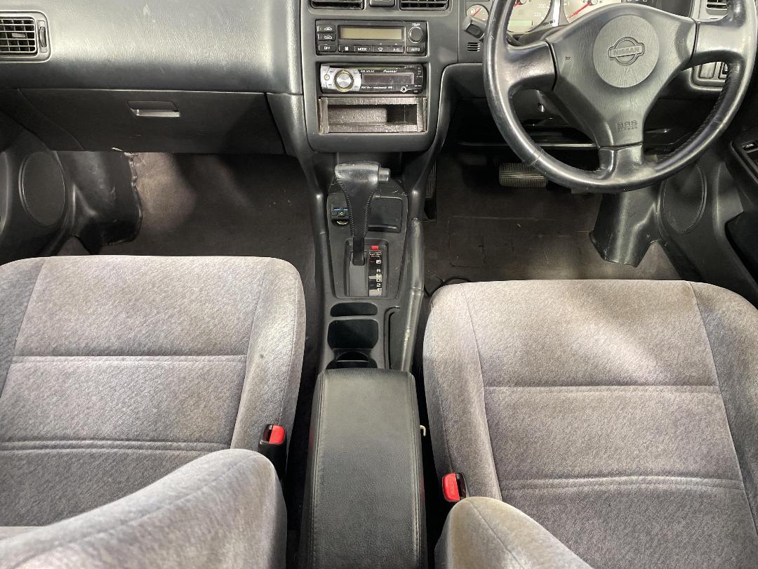 Photo '18' of Nissan Primera Photo '18' of Nissan Primera