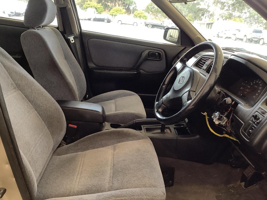 Photo '8' of Nissan Primera GXE