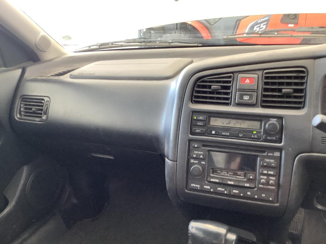 Photo '16' of Nissan Primera GXE