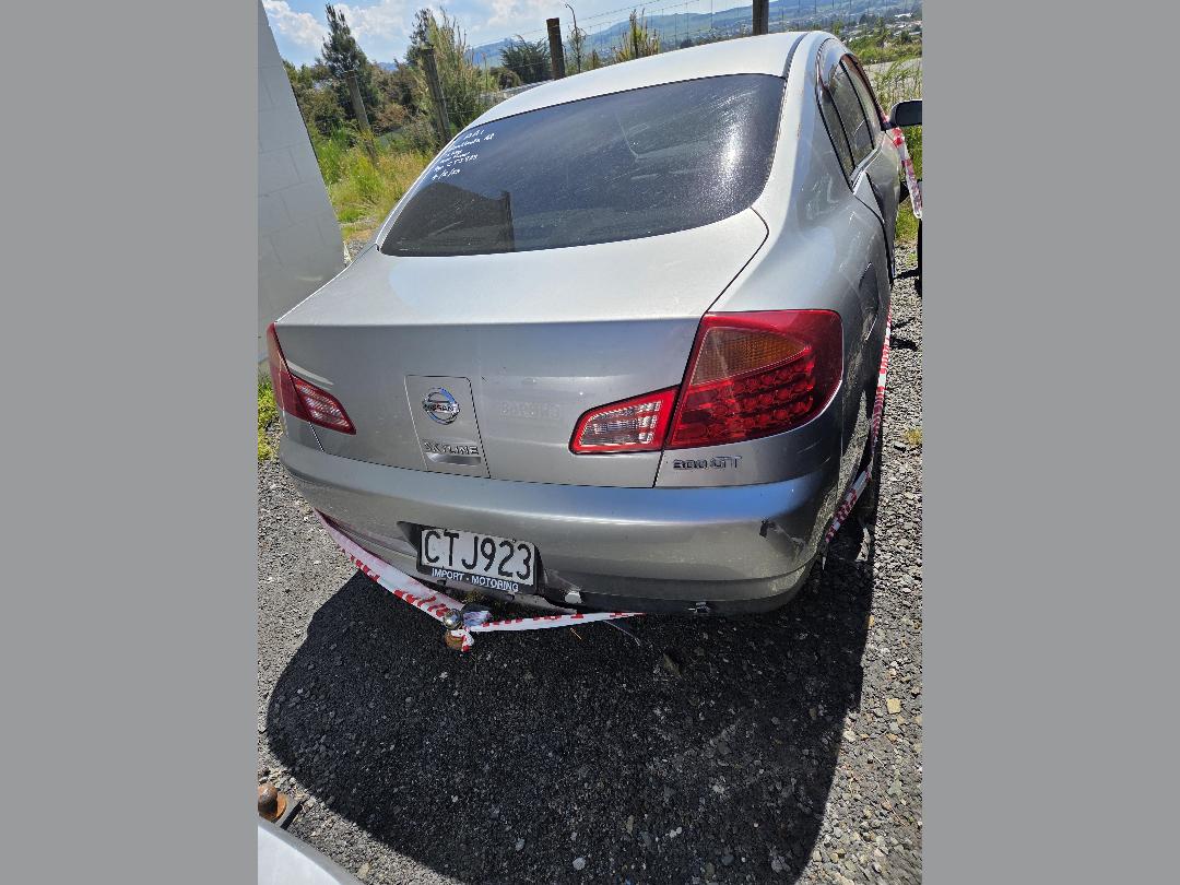 Photo '4' of Nissan Skyline Photo '4' of Nissan Skyline