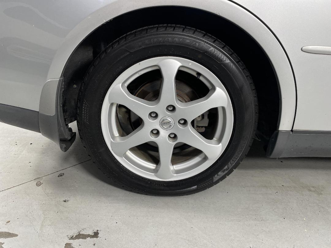 Photo '12' of Nissan Skyline Photo '12' of Nissan Skyline