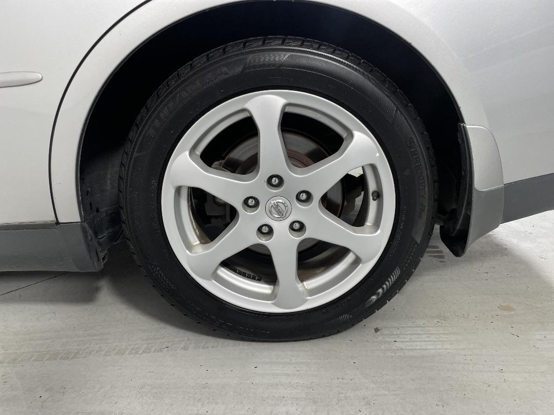 Photo '11' of Nissan Skyline Photo '11' of Nissan Skyline