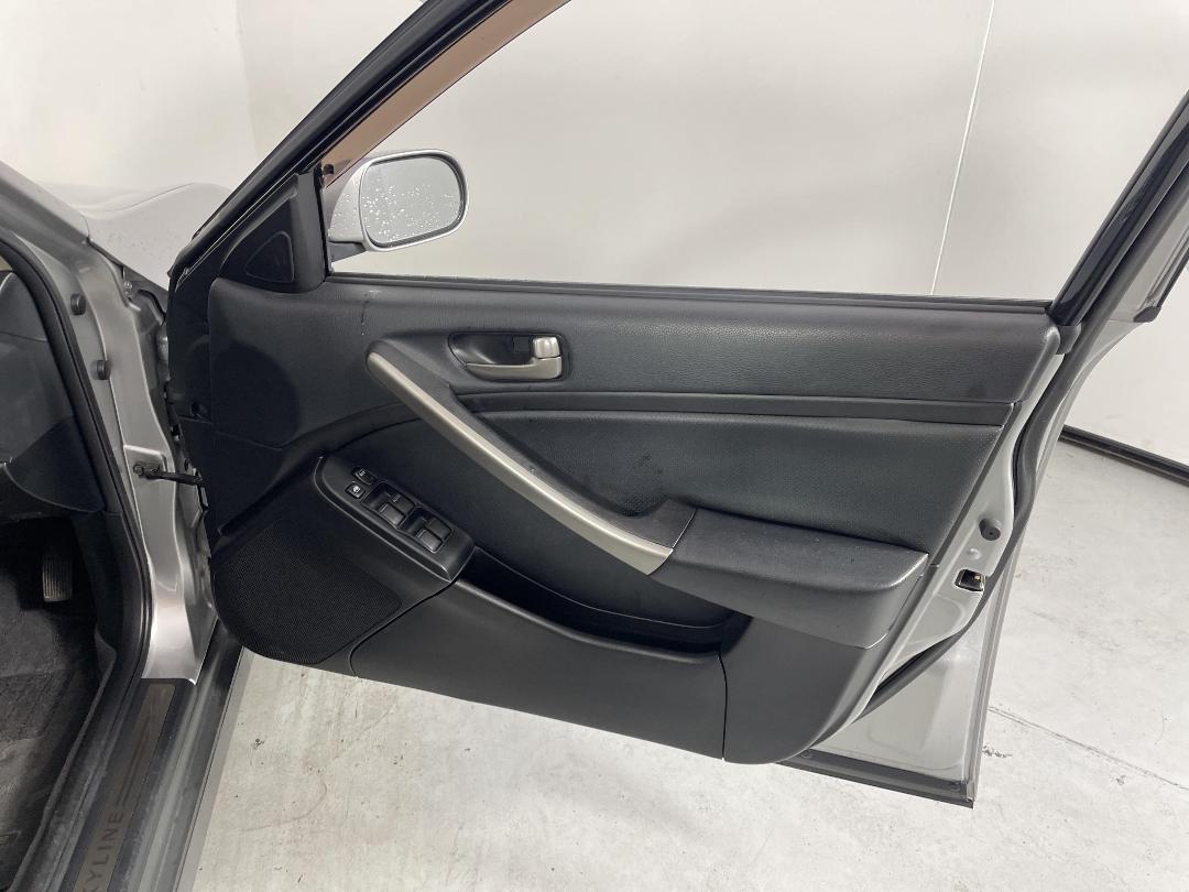 Photo '15' of Nissan Skyline Photo '15' of Nissan Skyline