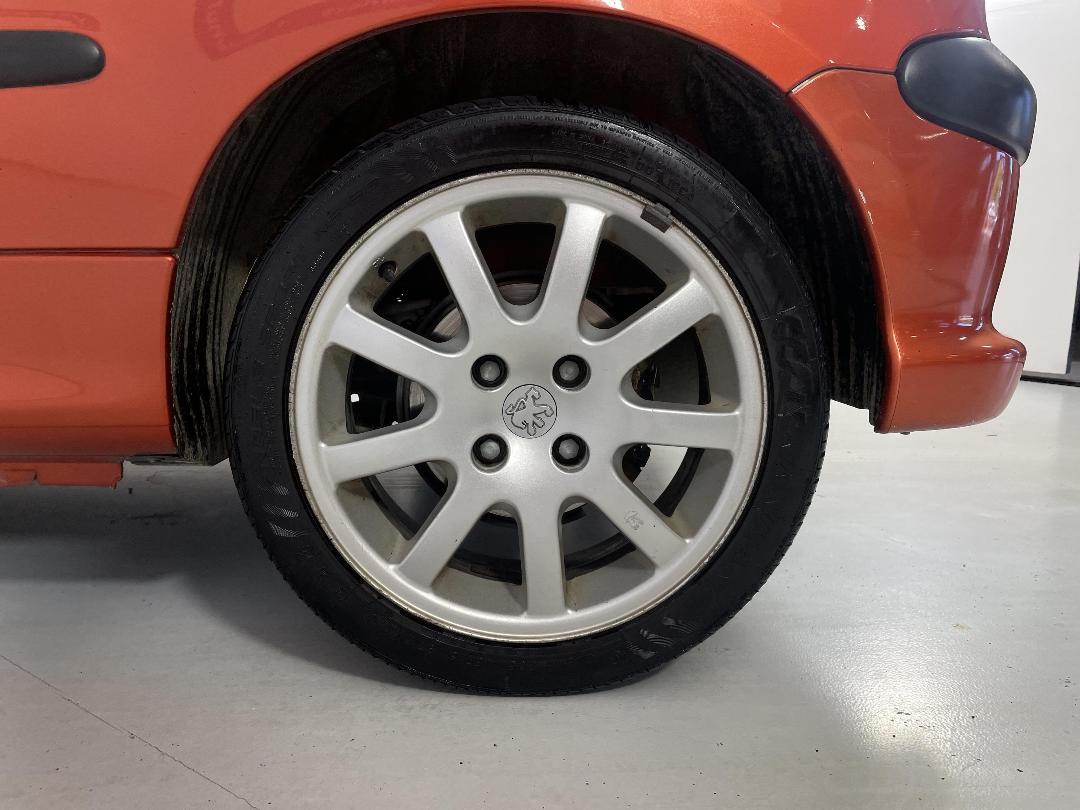 Photo '11' of Peugeot 206