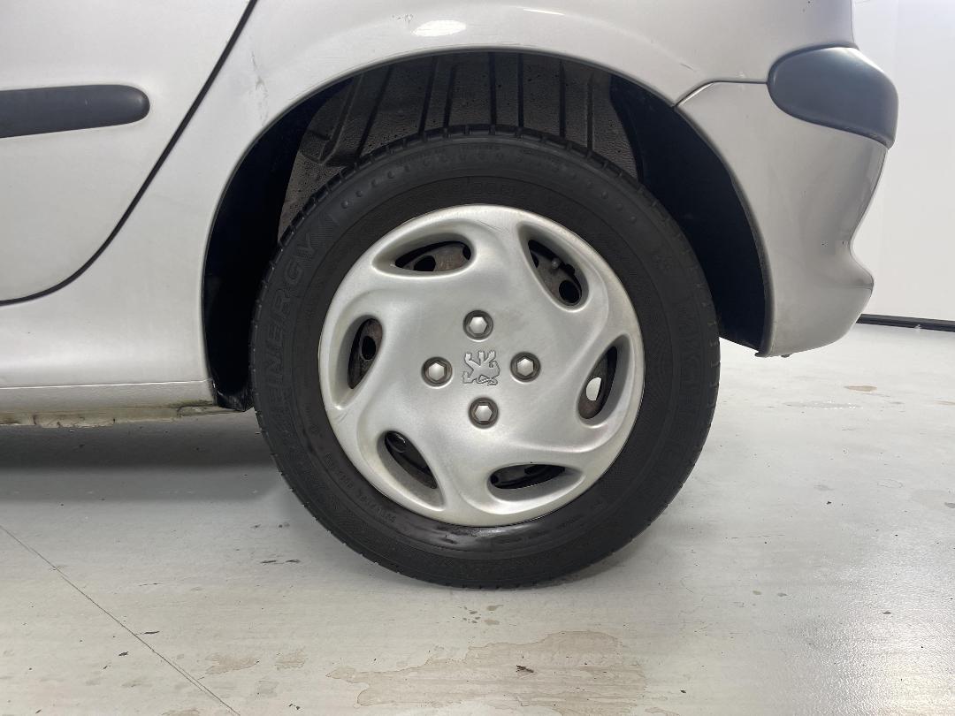 Photo '11' of Peugeot 206