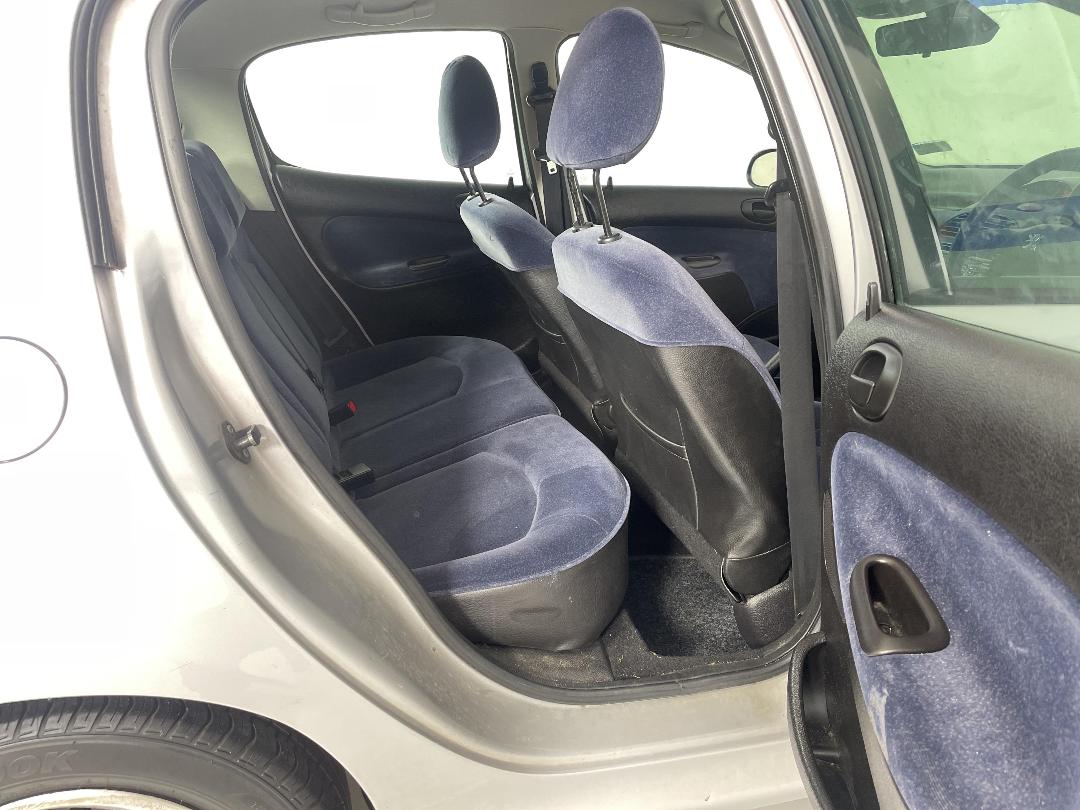 Photo '20' of Peugeot 206