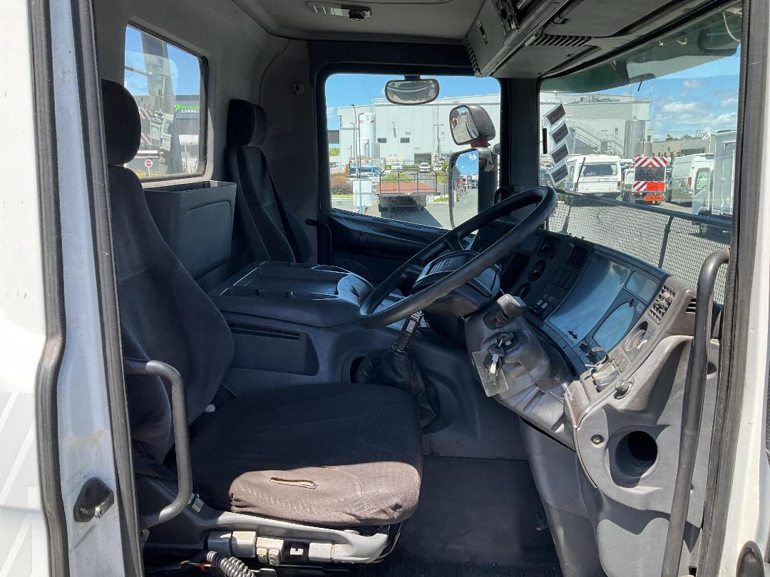 Photo '12' of Scania P114 114G 380 Flat Deck Photo '12' of Scania P114 114G 380 Flat Deck