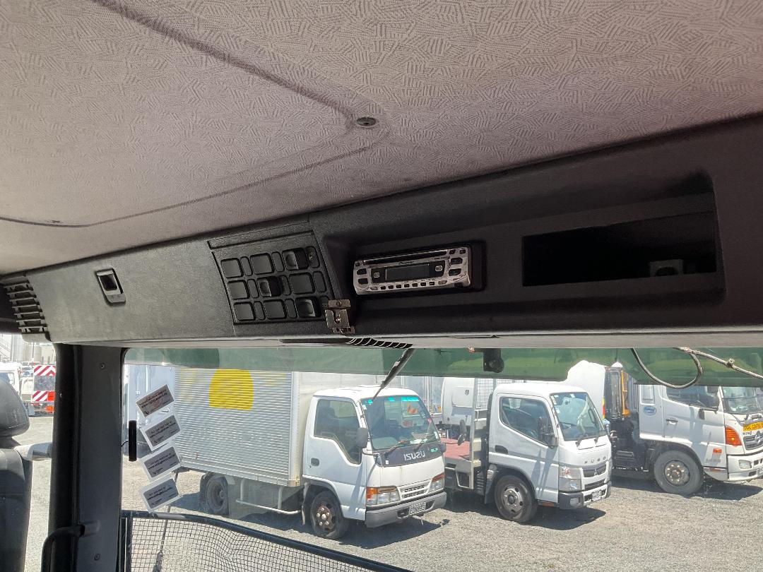 Photo '16' of Scania P114 114G 380 Flat Deck Photo '16' of Scania P114 114G 380 Flat Deck