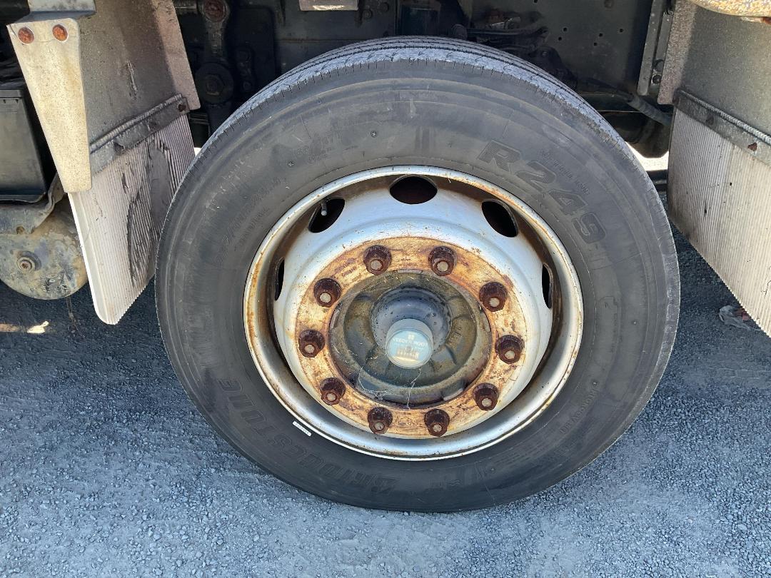 Photo '37' of Scania P114 114G 380 Flat Deck Photo '37' of Scania P114 114G 380 Flat Deck