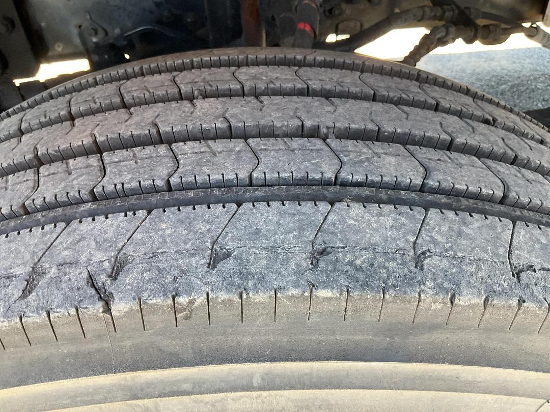 Photo '38' of Scania P114 114G 380 Flat Deck Photo '38' of Scania P114 114G 380 Flat Deck