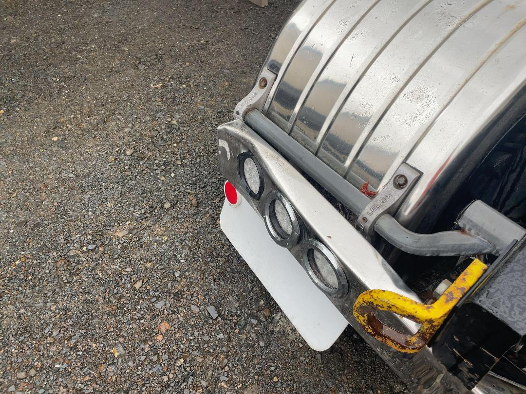 Photo '15' of Sterling LT9500 6x4 Tractor Tractor Unit Photo '15' of Sterling LT9500 6x4 Tractor Tractor Unit