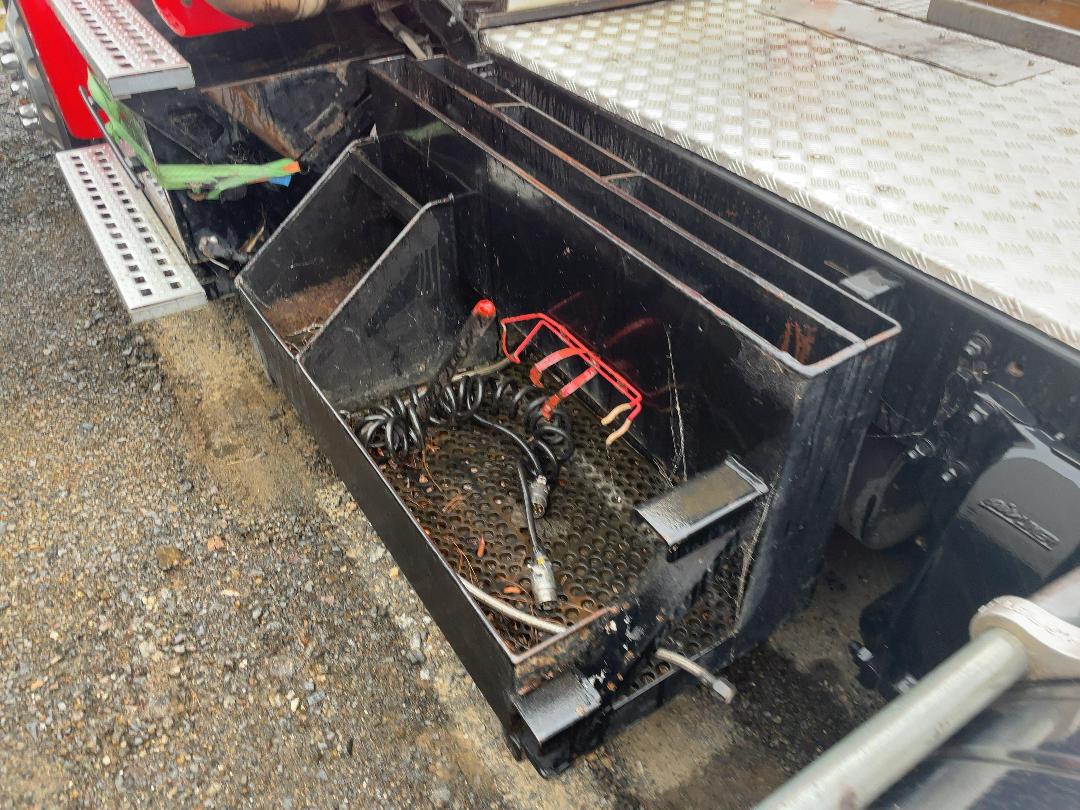 Photo '17' of Sterling LT9500 6x4 Tractor Tractor Unit Photo '17' of Sterling LT9500 6x4 Tractor Tractor Unit