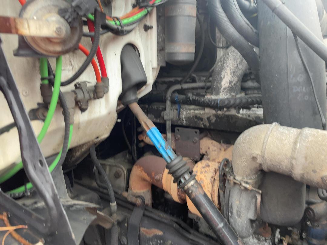 Photo '23' of Sterling LT9500 6x4 Tractor Tractor Unit Photo '23' of Sterling LT9500 6x4 Tractor Tractor Unit