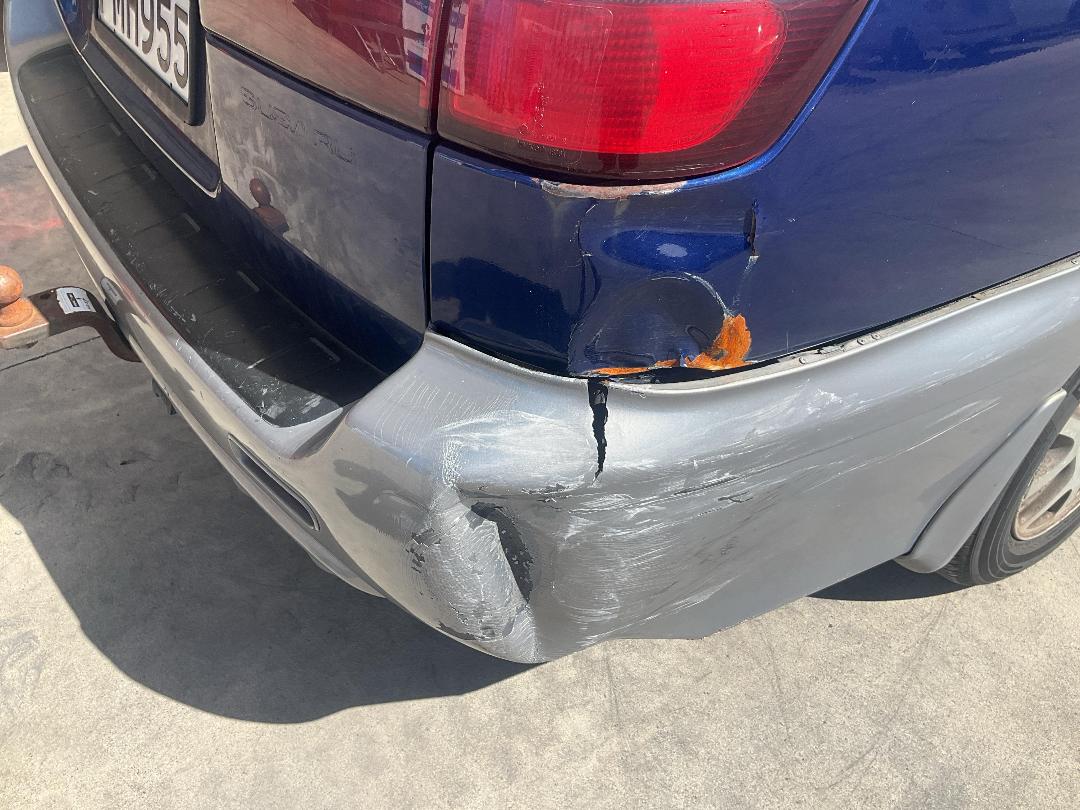 Photo '17' of Subaru Legacy