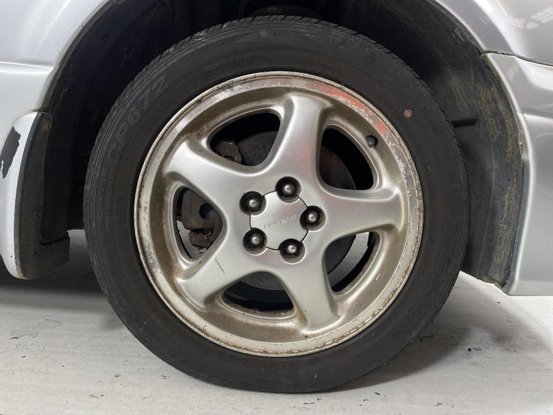 Photo '7' of Subaru Legacy