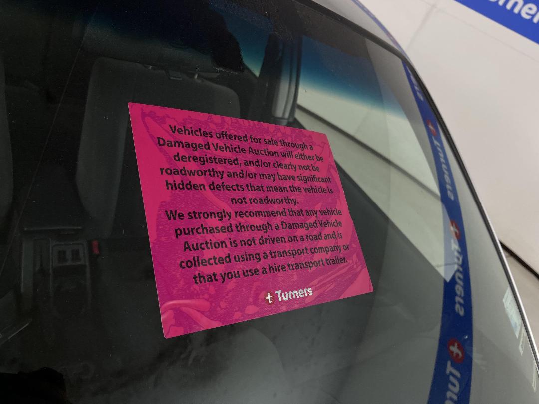 Photo '21' of Subaru Legacy