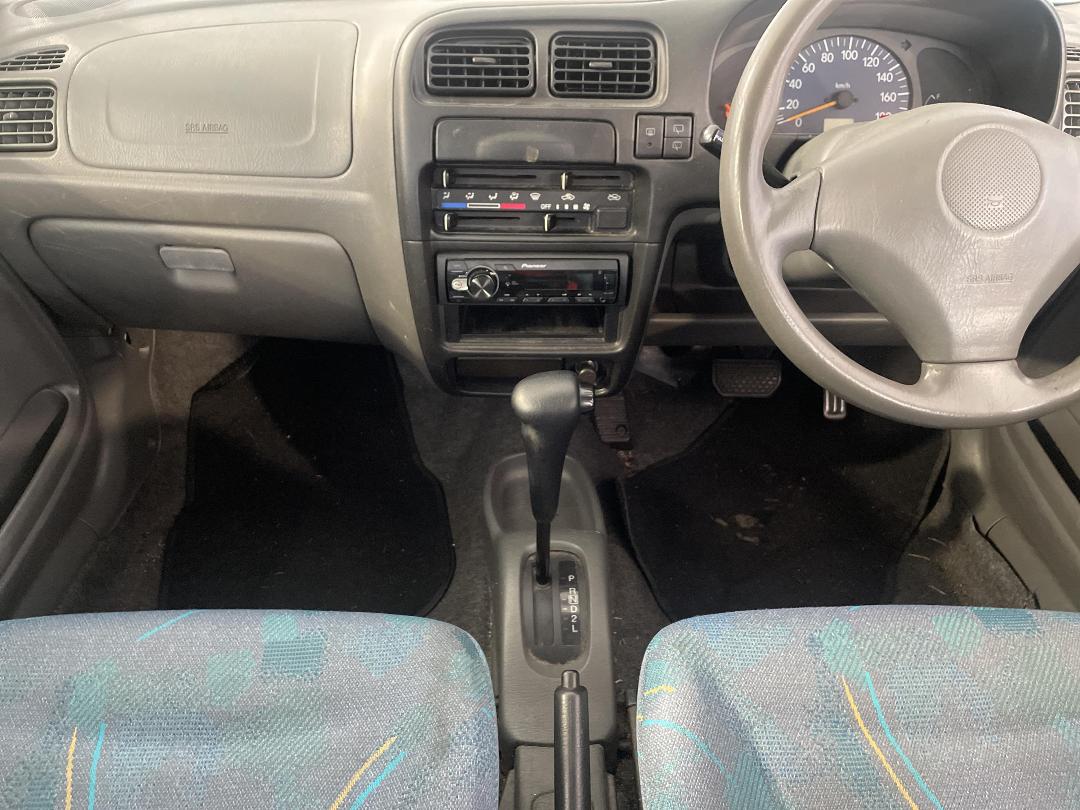 Photo '18' of Suzuki Alto